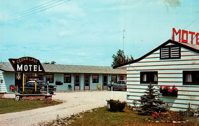 Cedar Lane Motel - Old Postcard